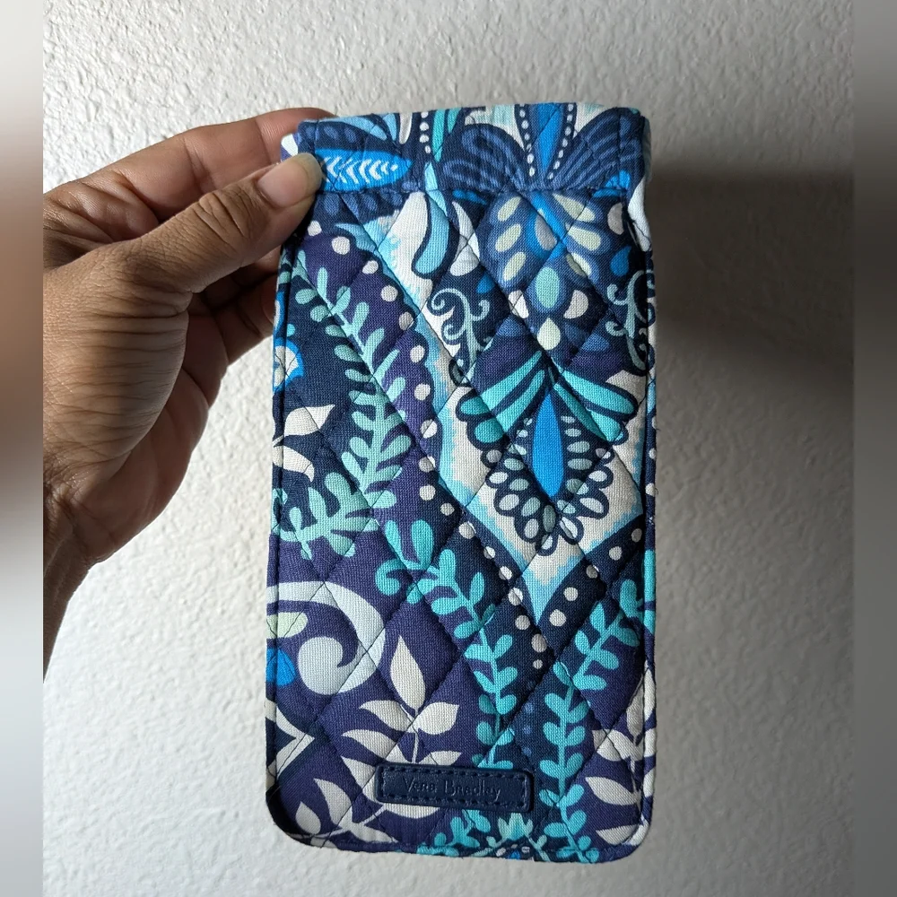 Vera Bradley Womens Blue Floral Quilted Sling Bag